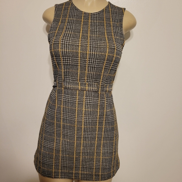 Urban Outfitters Grey Plaid Dress Size X-Small Tennis Golf Y2K Classic Demure - Picture 2 of 6